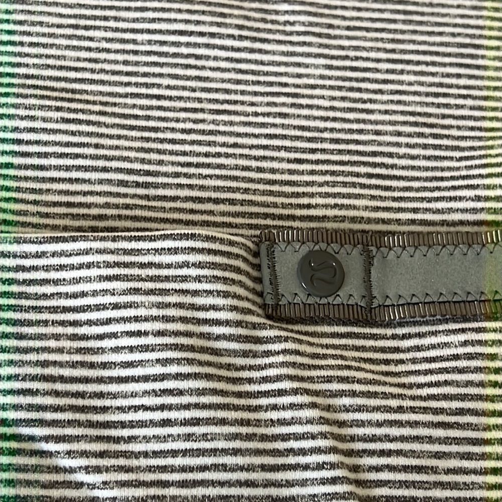 Lululemon Vinyasa Scarf - Picture 15 of 15